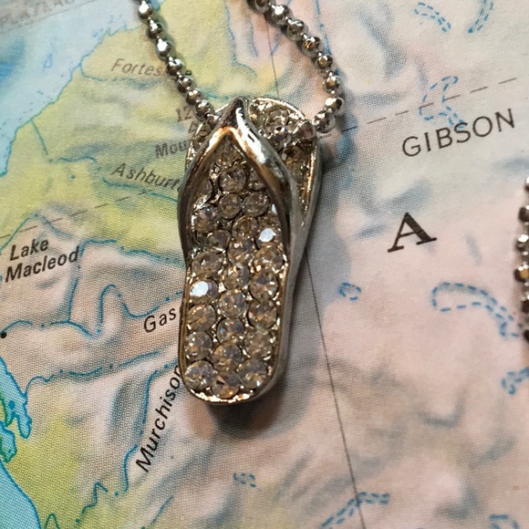 SALE - Swarovski Crystal Flip Flop Sandle Sandal Silver Tone Necklace - Picture 5 of 9